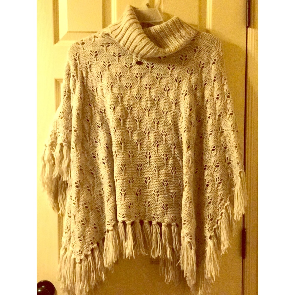 Quicksilver Knit Cowl Neck Poncho With Fringe - Picture 6 of 8